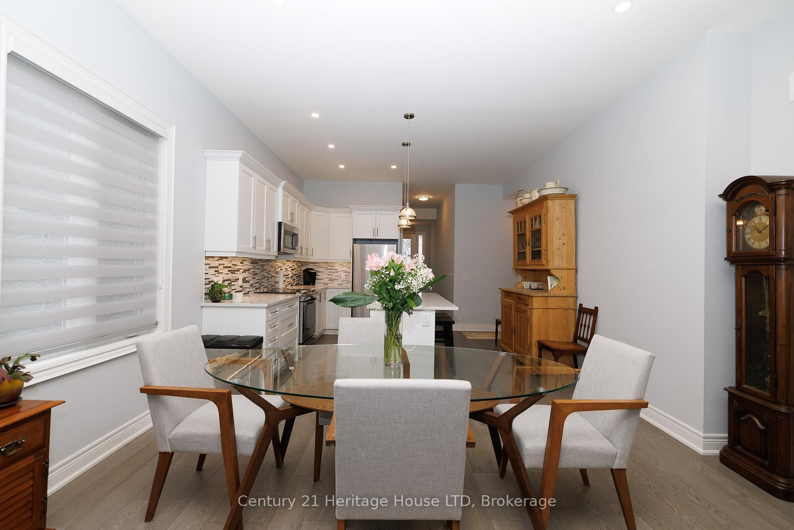 Detached House for sale at 3709 Mathewson Avenue, Fort Erie, Ontario, L0S 1B0 - Crystal Beach - MLS: X13003172