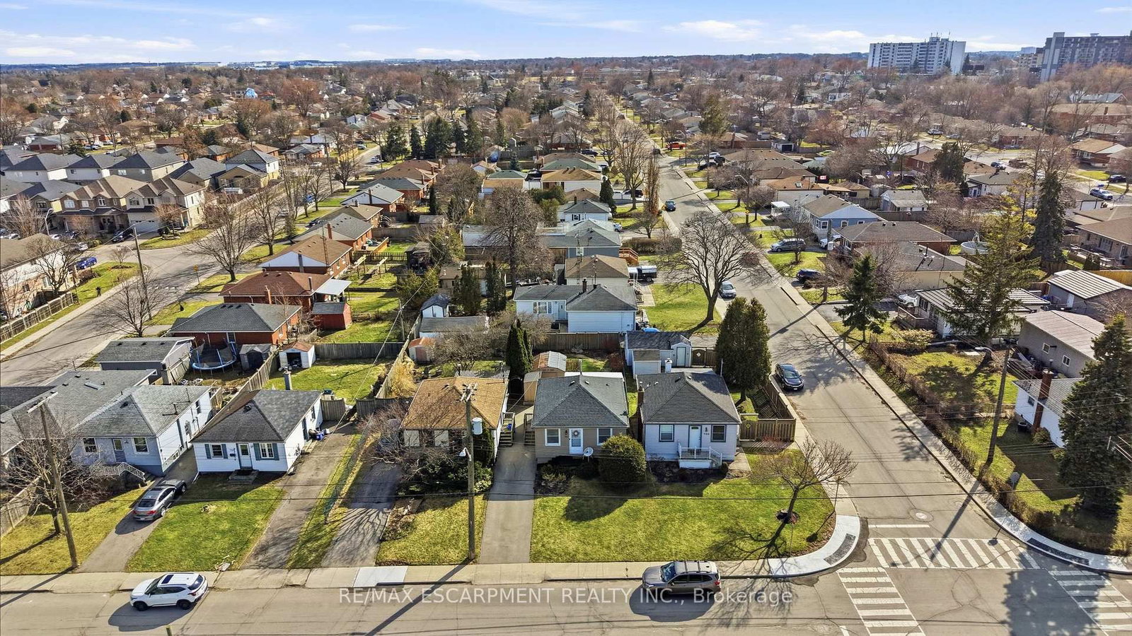 Detached House for sale at 752 Ninth Avenue, Hamilton, Ontario, L8T 2A6 - Hampton Heights - MLS: X13003186