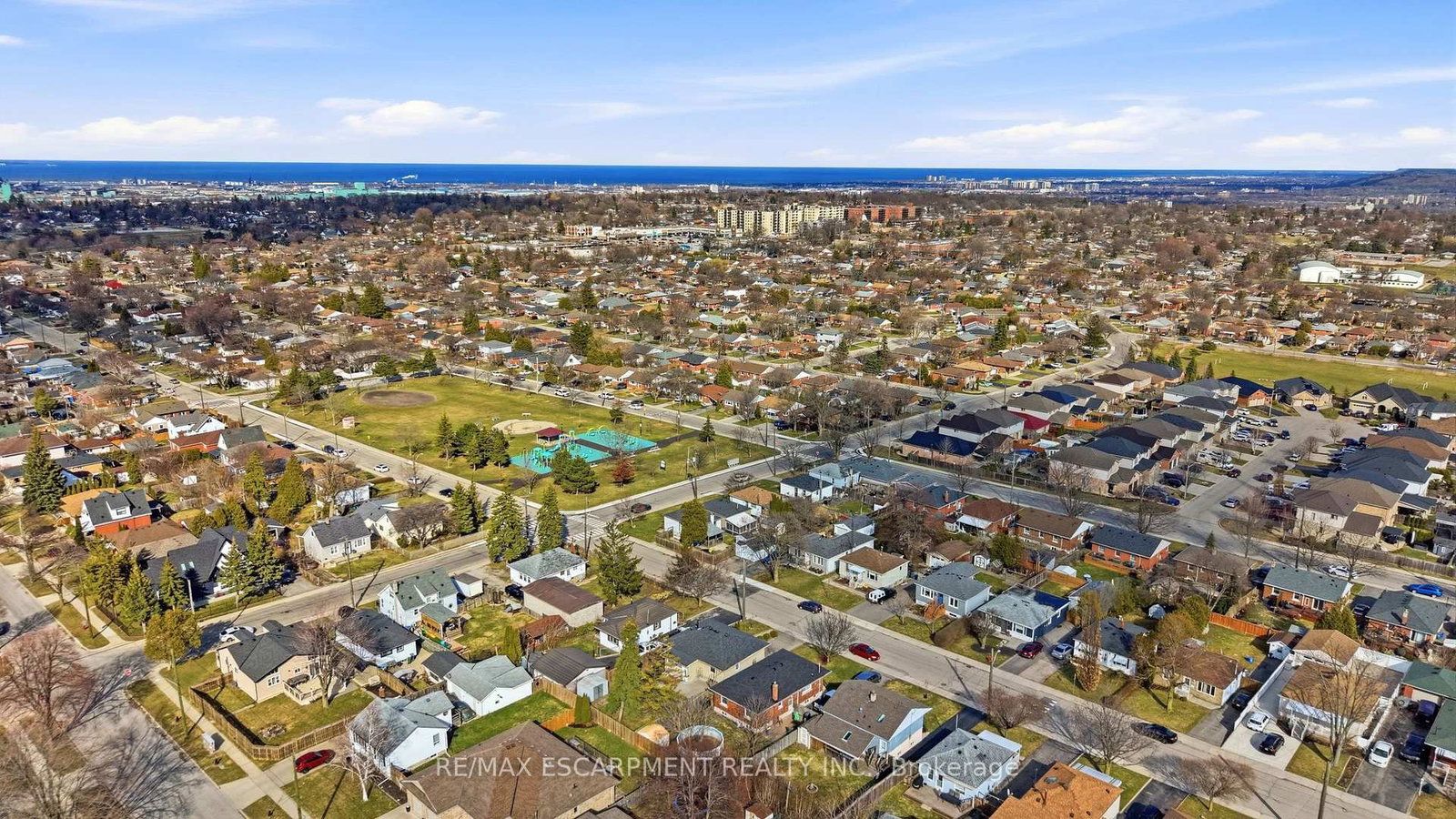 Detached House for sale at 752 Ninth Avenue, Hamilton, Ontario, L8T 2A6 - Hampton Heights - MLS: X13003186