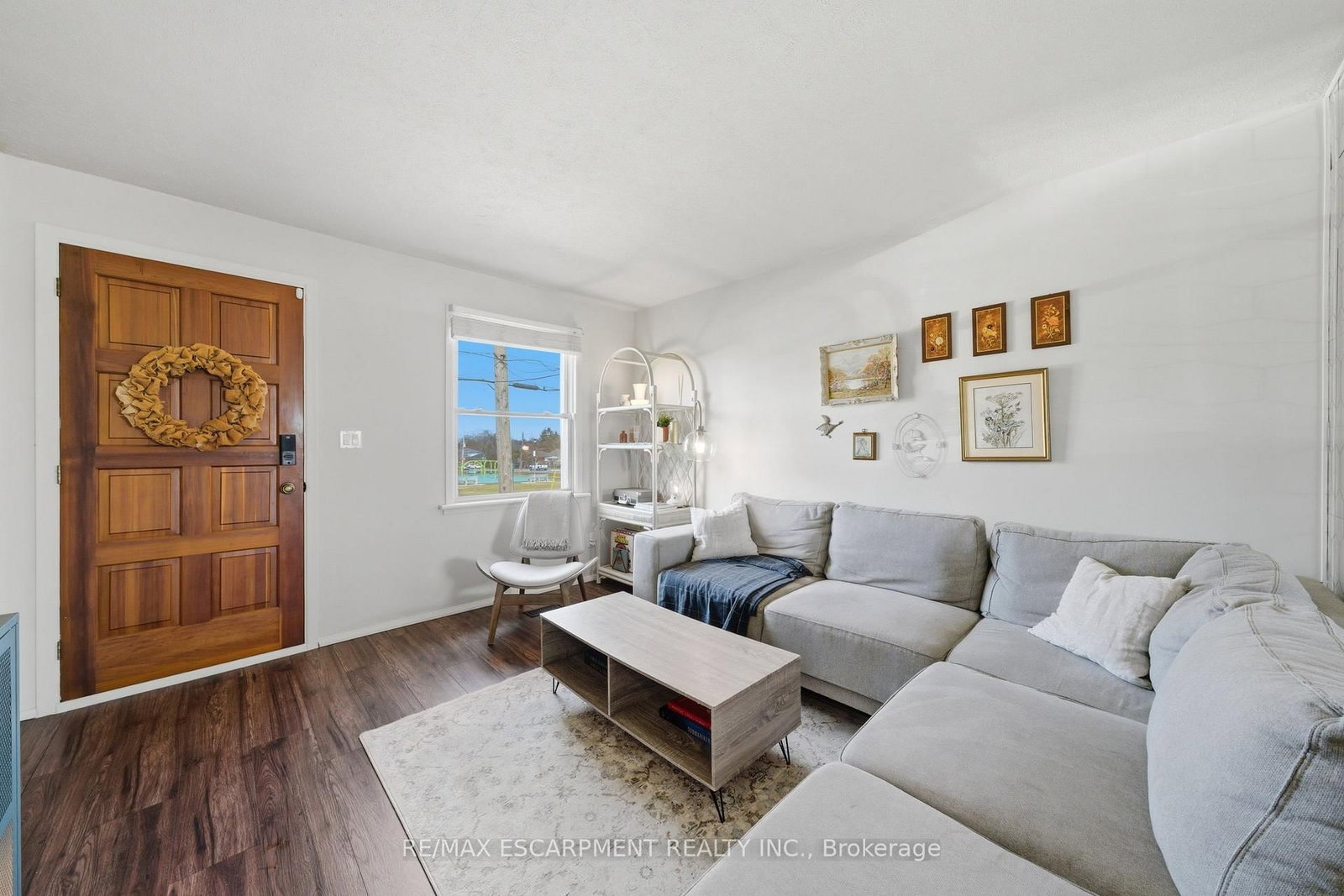 Detached House for sale at 752 Ninth Avenue, Hamilton, Ontario, L8T 2A6 - Hampton Heights - MLS: X13003186