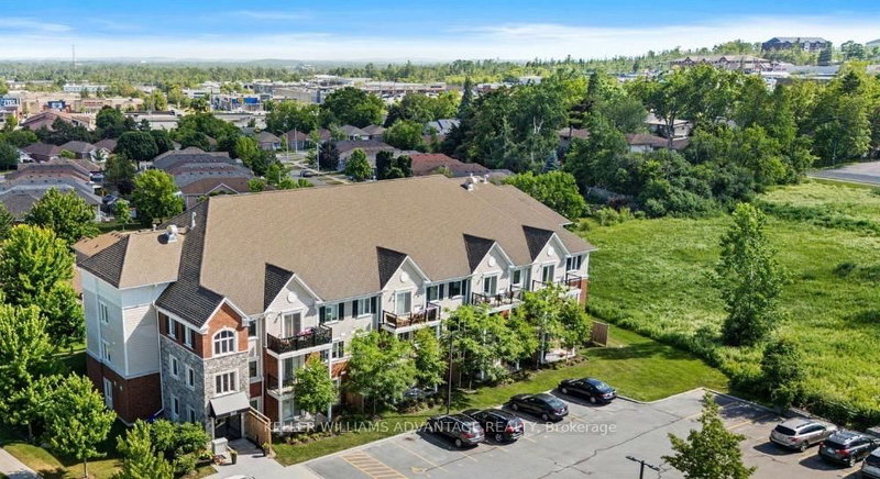 home for sale on 206-910 WENTWORTH Street