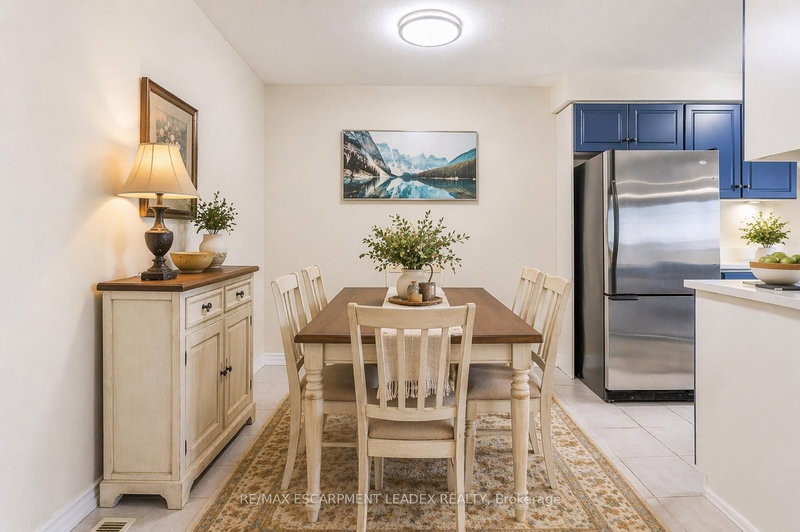 2 - 171 HIGHBURY Dr, Hamilton, L8J 3Y9 | Image 3