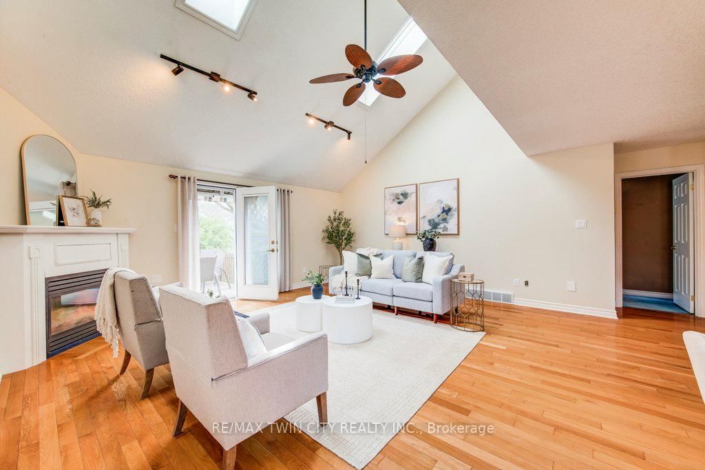 1198 Swan Street, Unit 1 - Photo 20