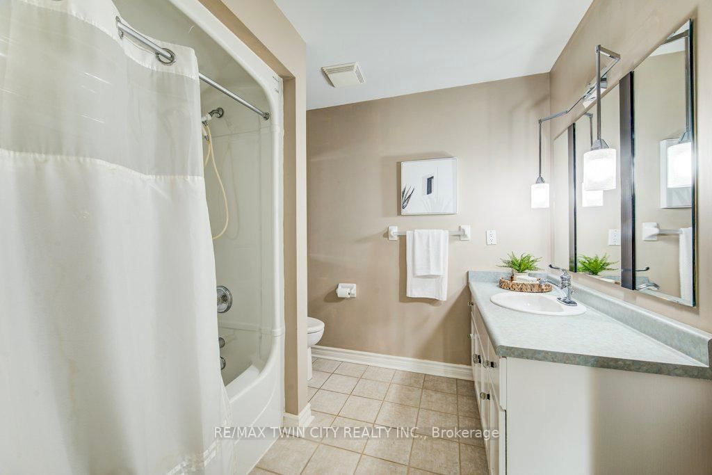 1198 Swan Street, Unit 1 - Photo 27