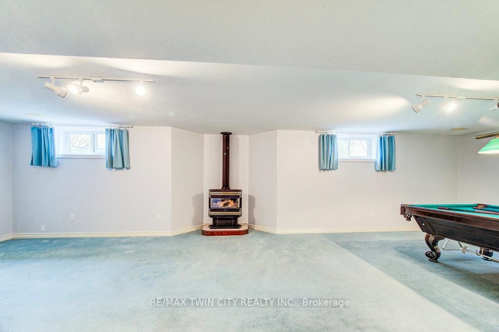 1198 Swan Street, Unit 1 - Photo 32