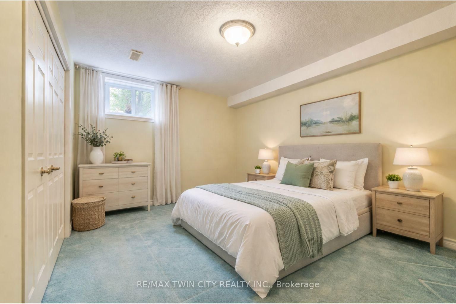 1198 Swan Street, Unit 1 - Photo 37