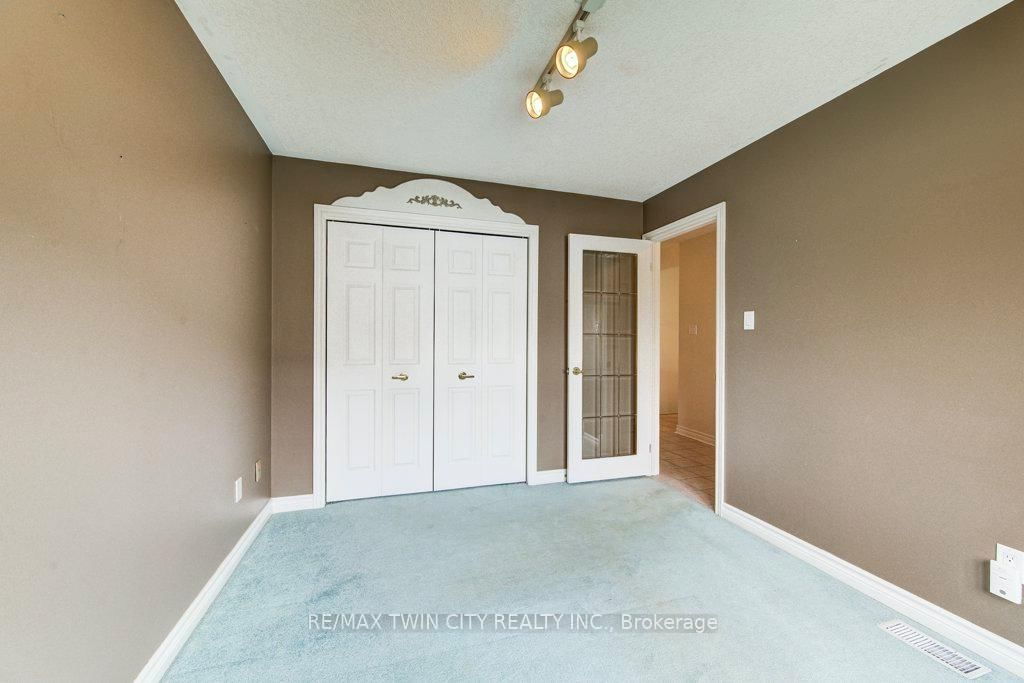 1198 Swan Street, Unit 1 - Photo 8