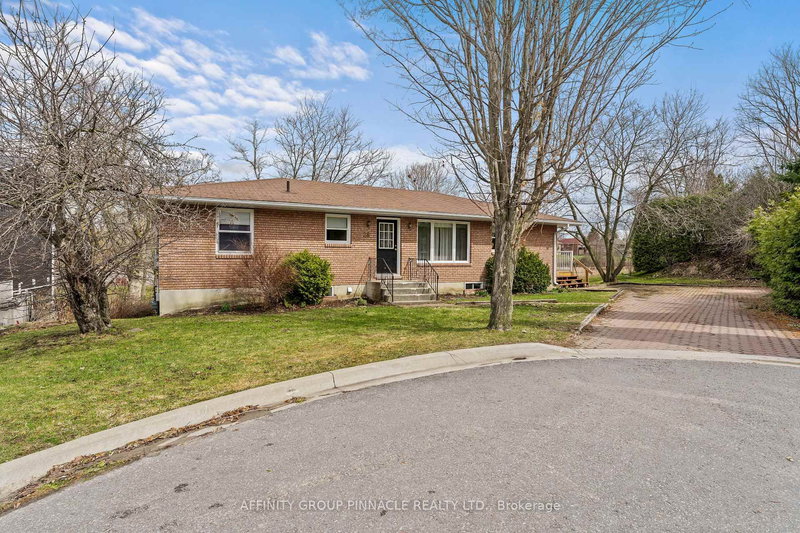 28 Water St, Kawartha Lakes, K9V 2C8 | Image 2