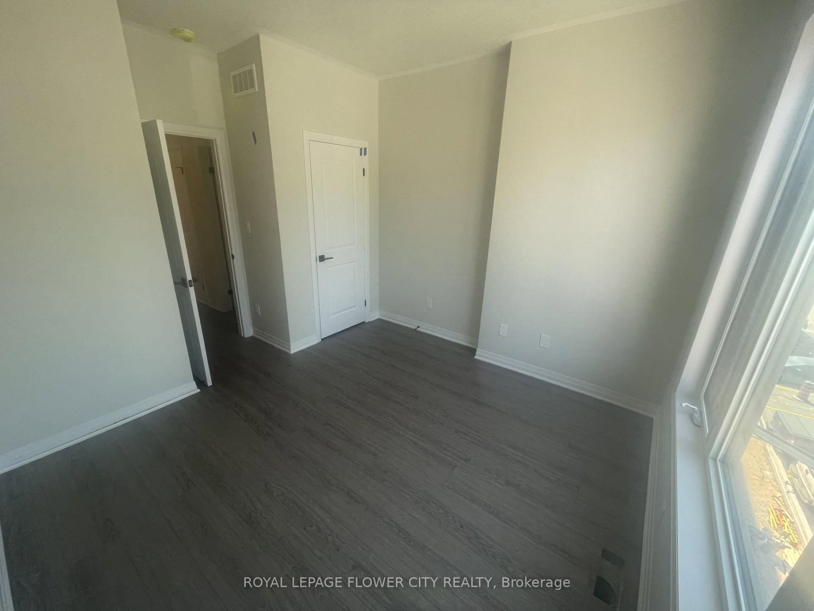 25 ISHERWOOD Avenue, Unit 71 - Photo 3