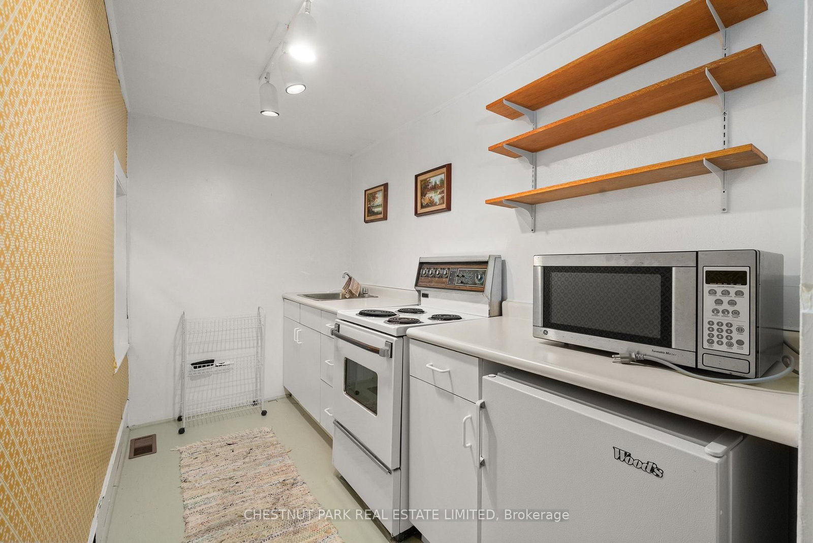 1716 County Rd 12 • Prince Edward County, ON photo 27