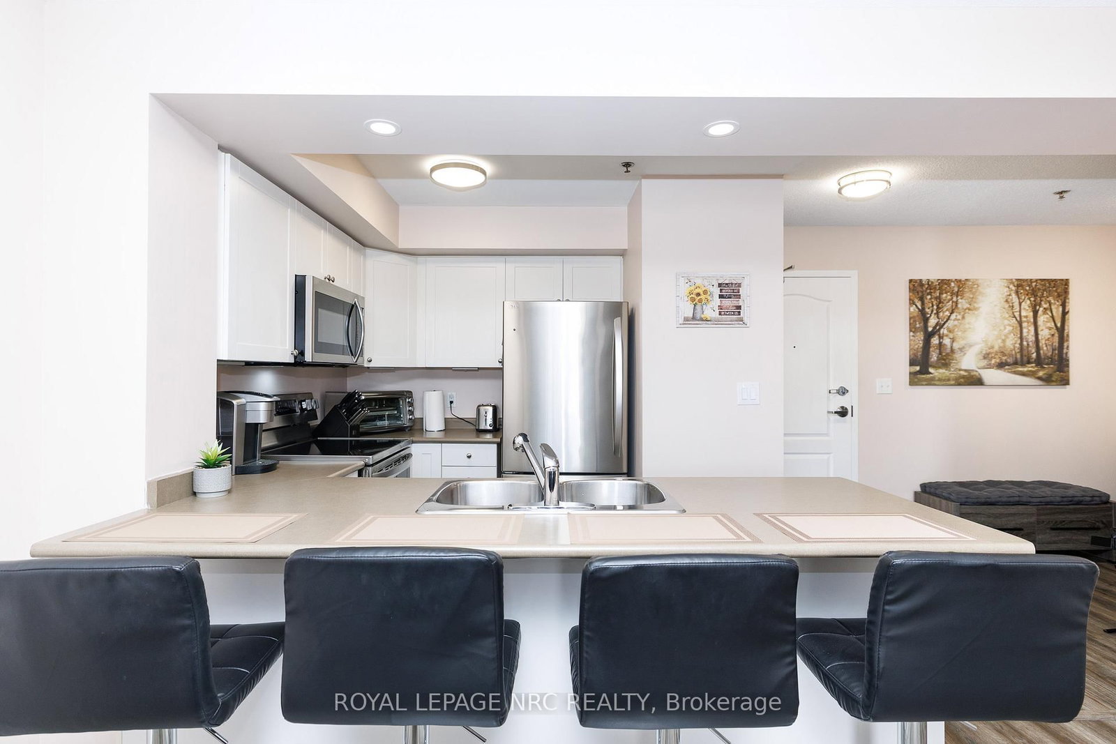 330 Prince Charles Drive S, Unit 1209 - Photo 6