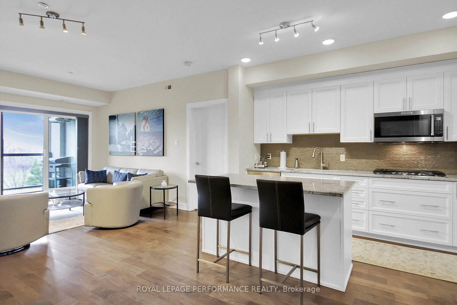 615 Longfields Drive, Unit 408 - Photo 15