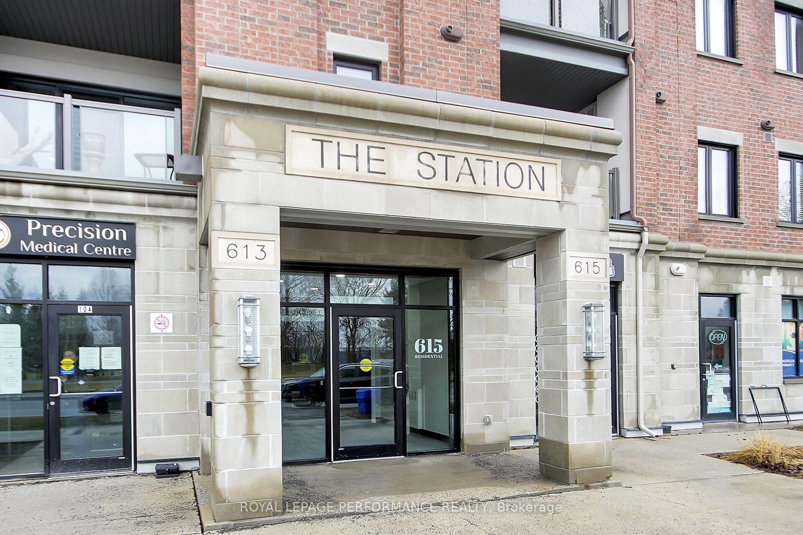 615 Longfields Drive, Unit 408 - Photo 3