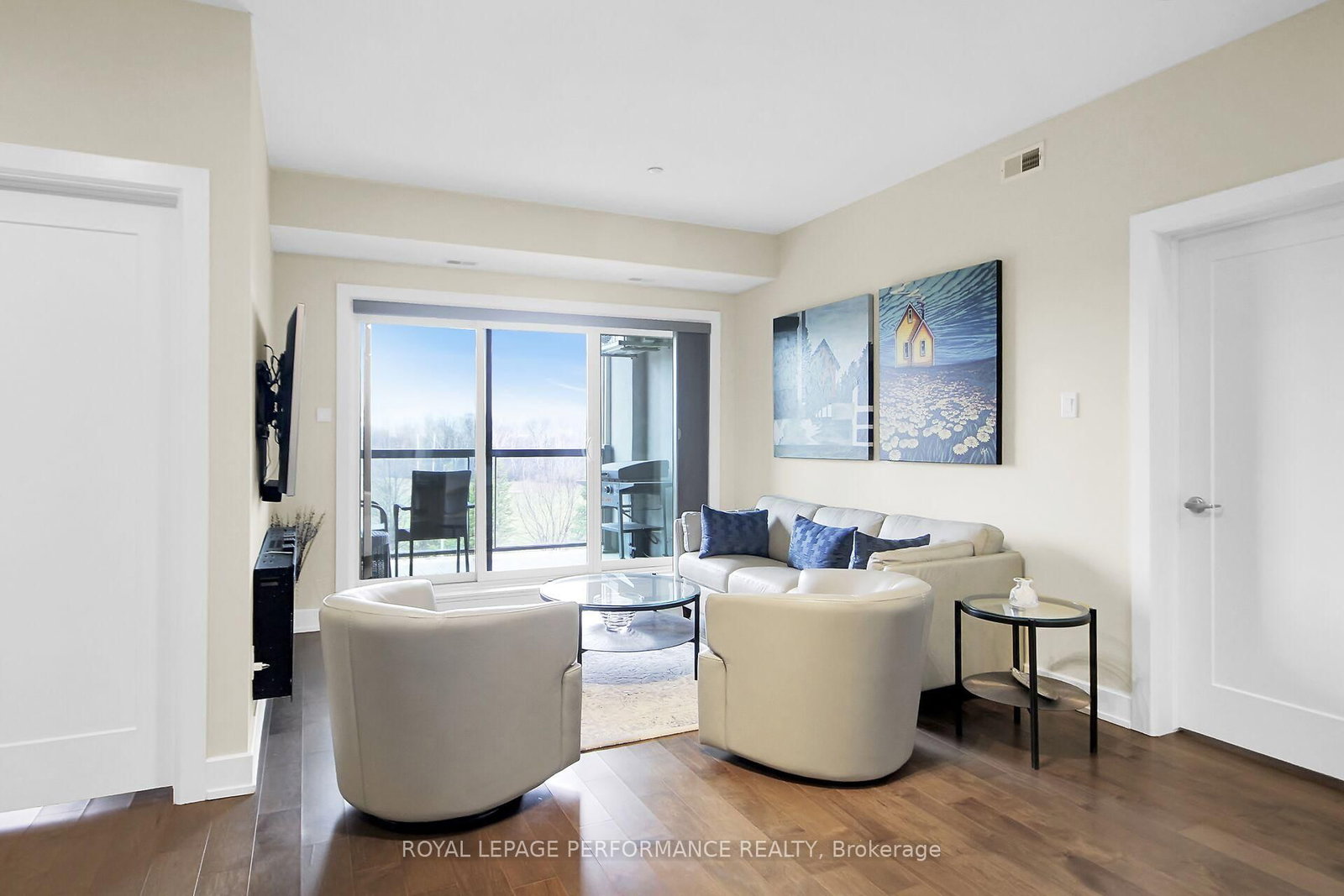 615 Longfields Drive, Unit 408 - Photo 32