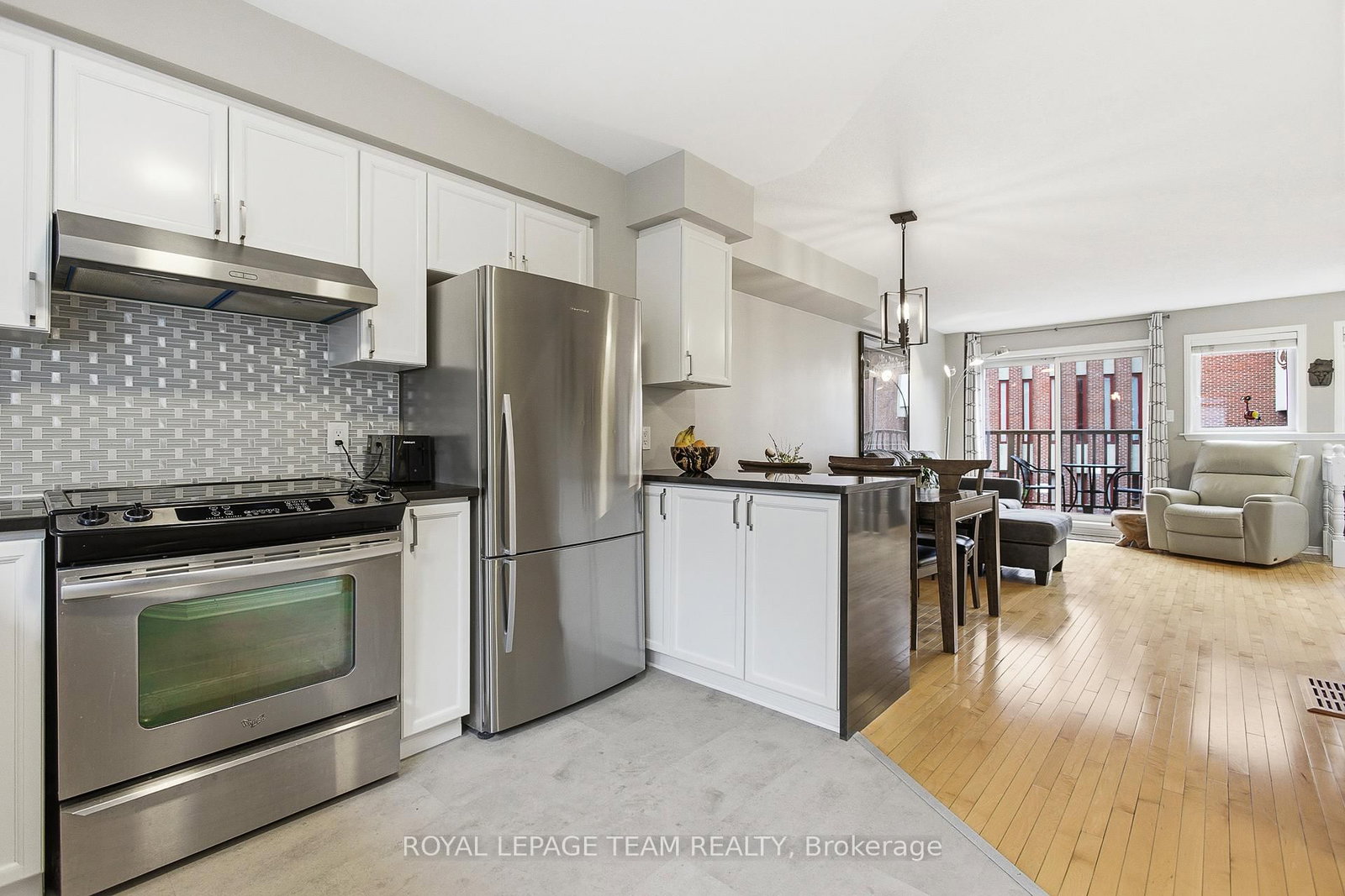 10 CORNERSTONE Private - Photo 13