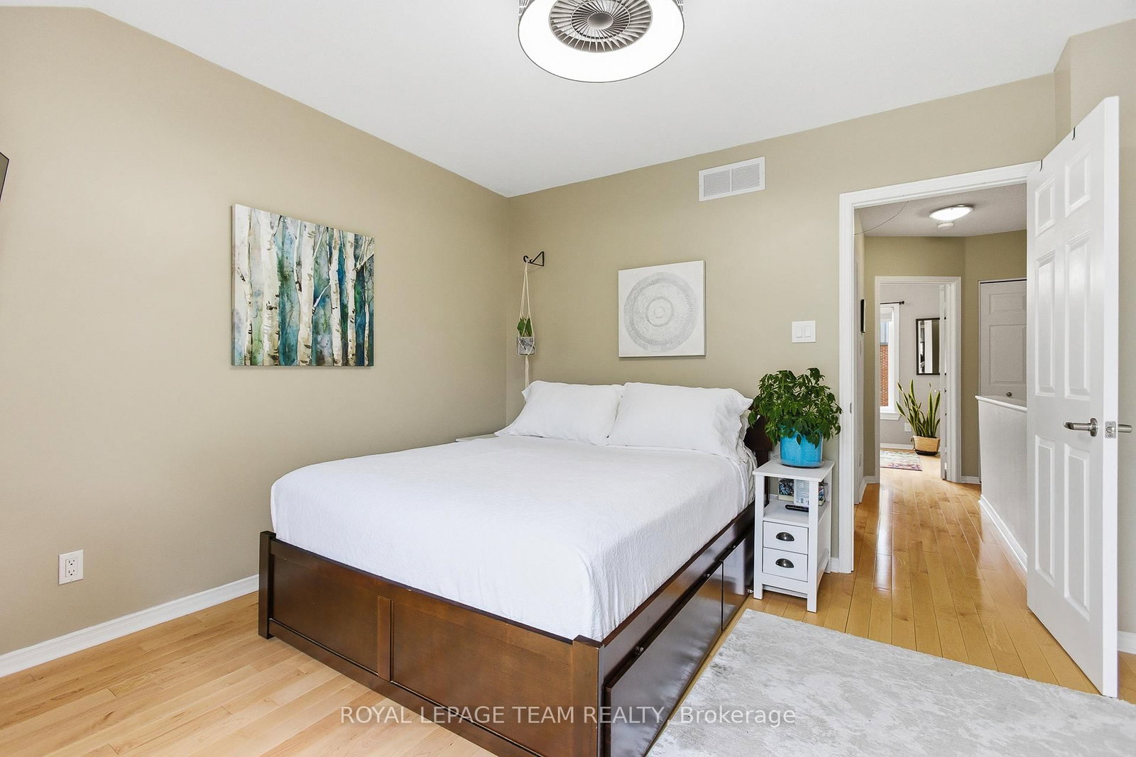 10 CORNERSTONE Private - Photo 16