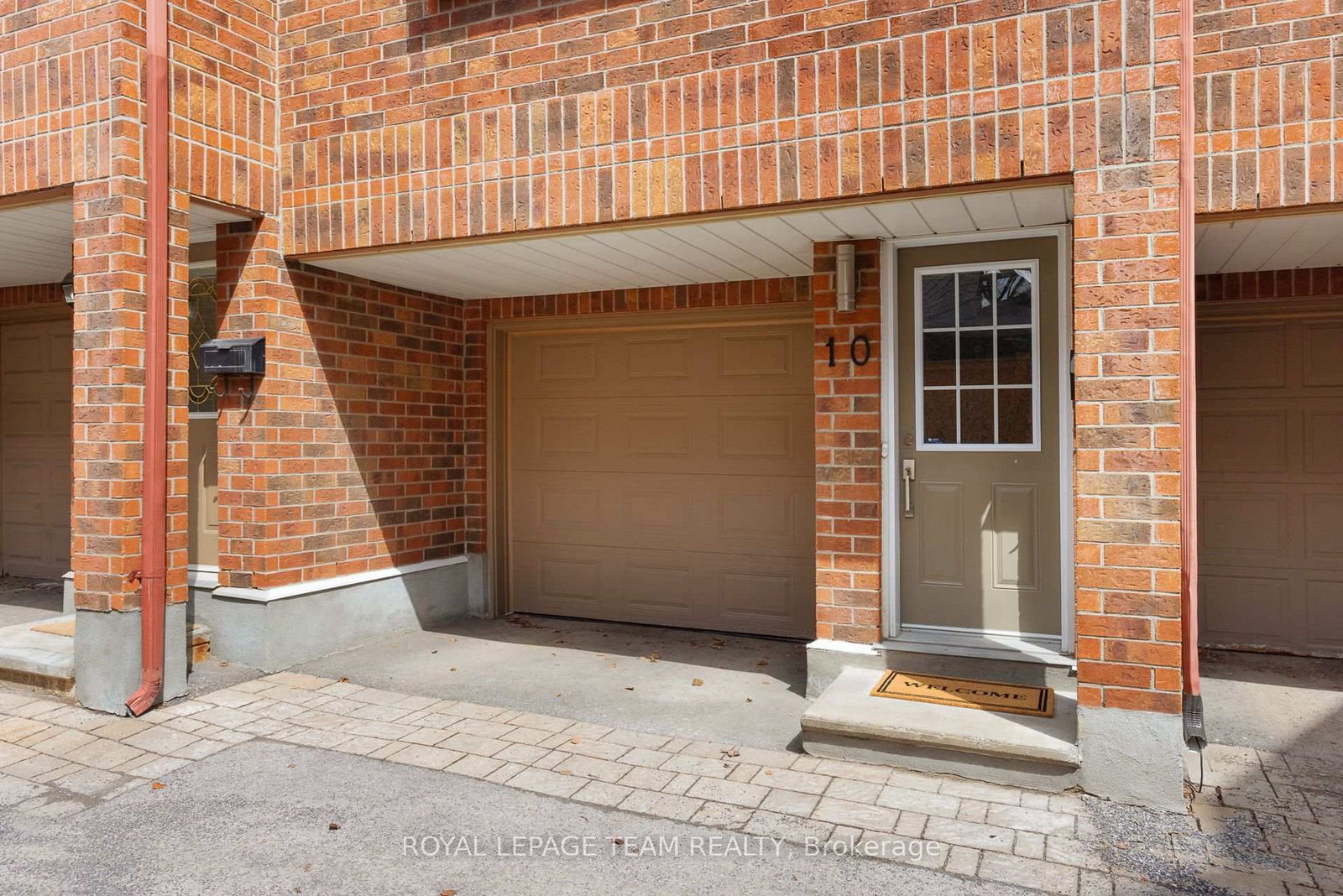 10 CORNERSTONE Private - Photo 2