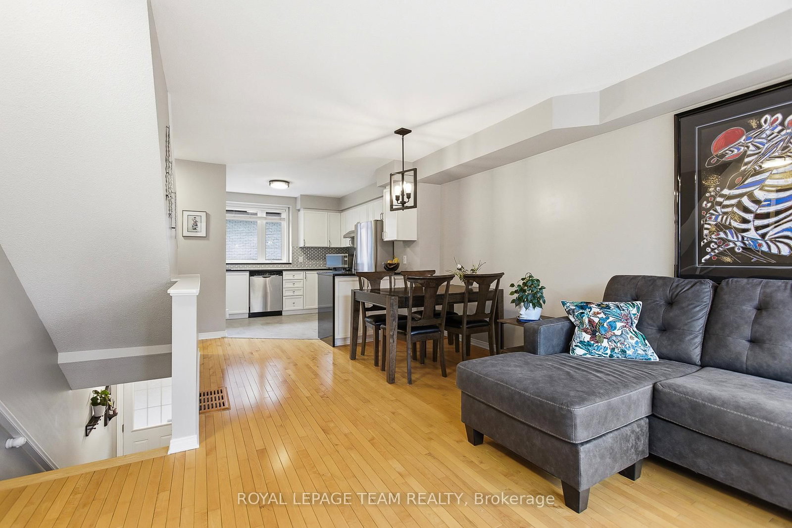 10 CORNERSTONE Private - Photo 7