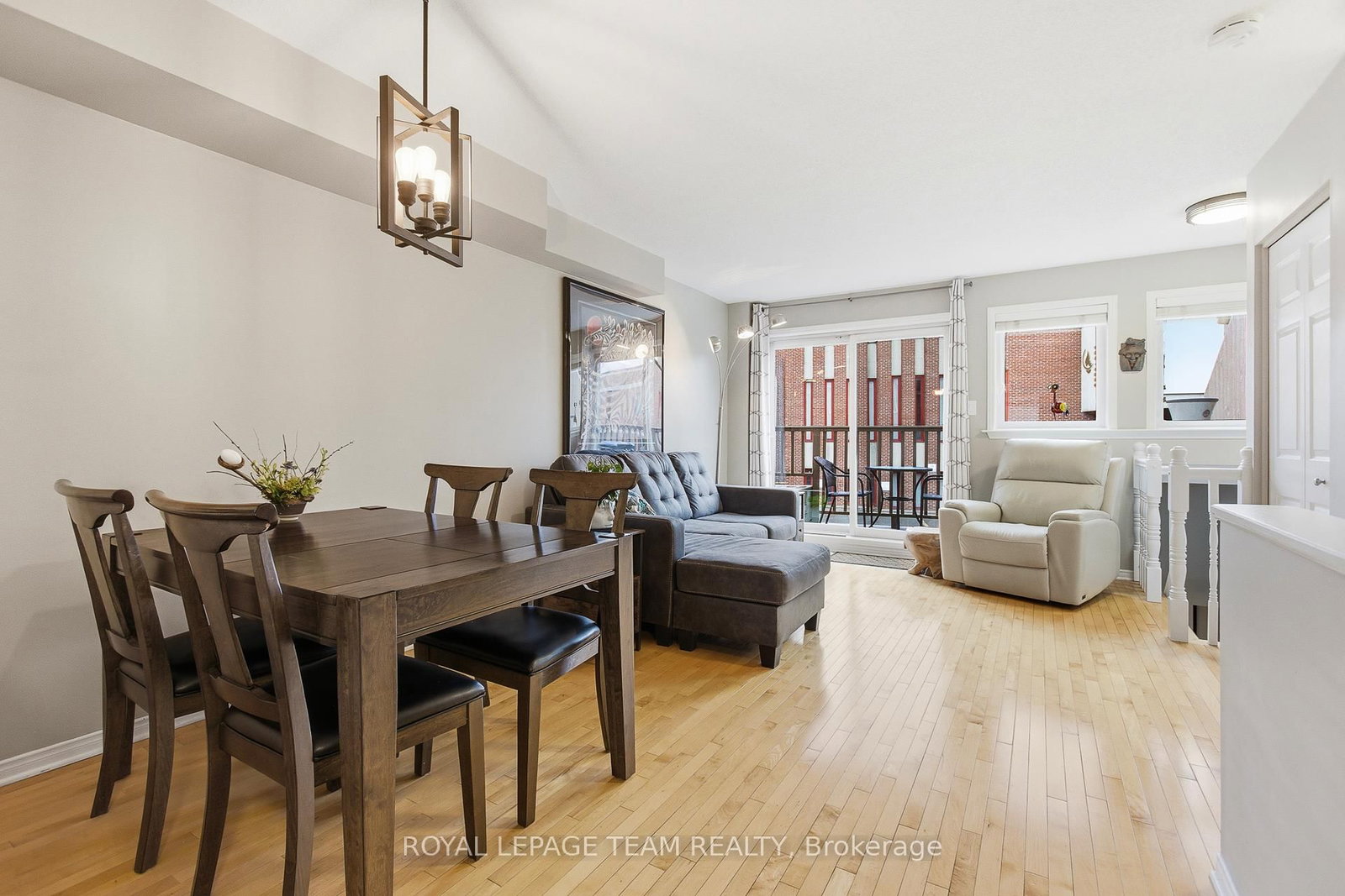 10 CORNERSTONE Private - Photo 8