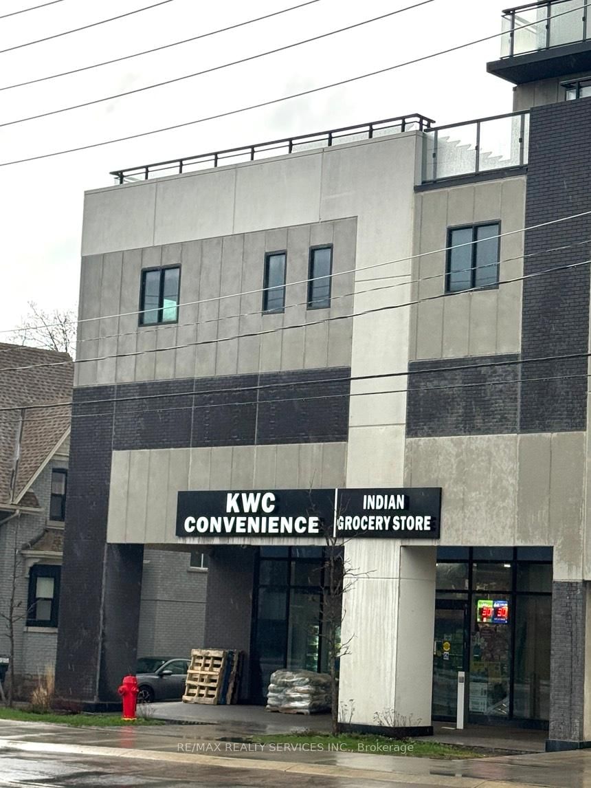 128 King Street N, Unit 1006 - Photo 5