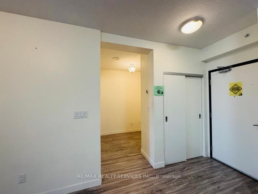 128 King Street N, Unit 1006 - Photo 8