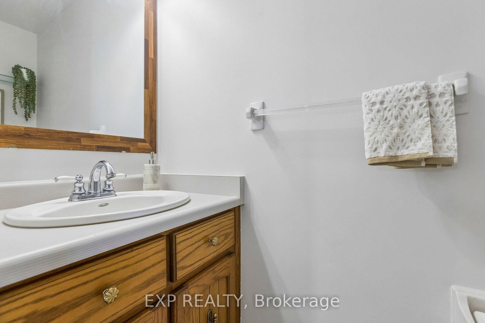 370 Stephanie Drive - Photo 10