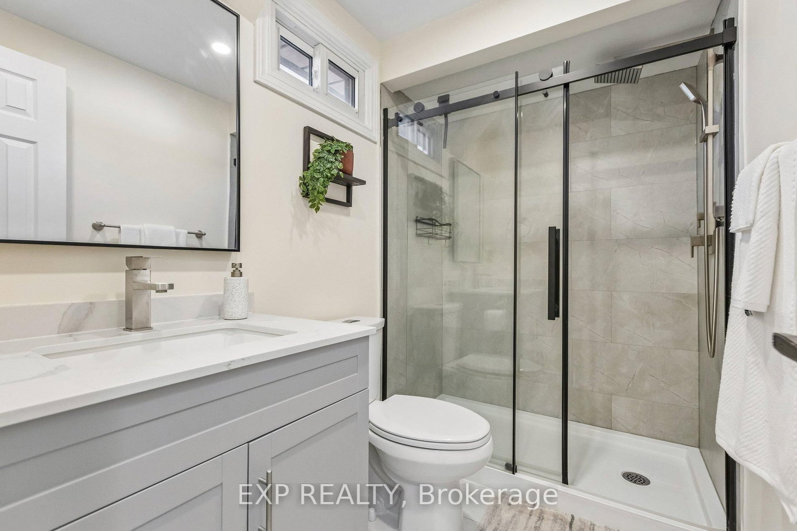 370 Stephanie Drive - Photo 11