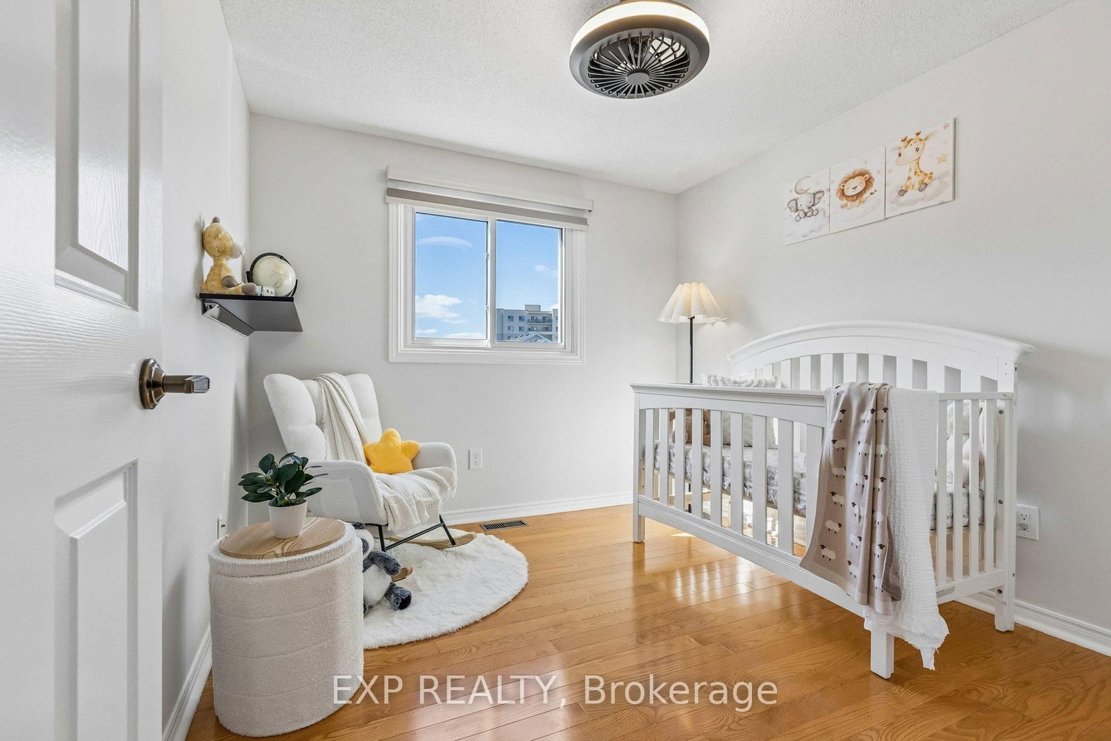 370 Stephanie Drive - Photo 15