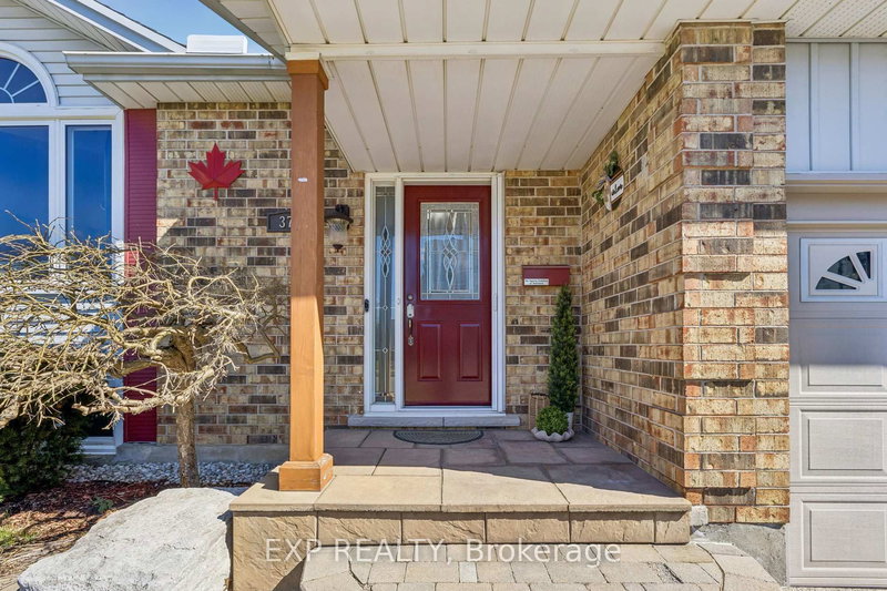 370 Stephanie Dr, Guelph, N1K 1R2 | Image 2