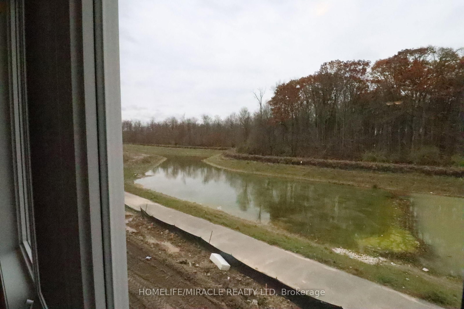 278 Forestwalk Street, Unit 2 - Photo 11