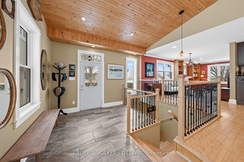 1105 Edward St, Manotick, K4M 1G8 | Image 2