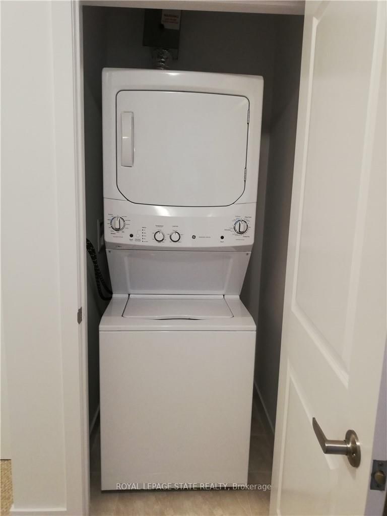 81 Robinson Street, Unit 201 - Photo 11