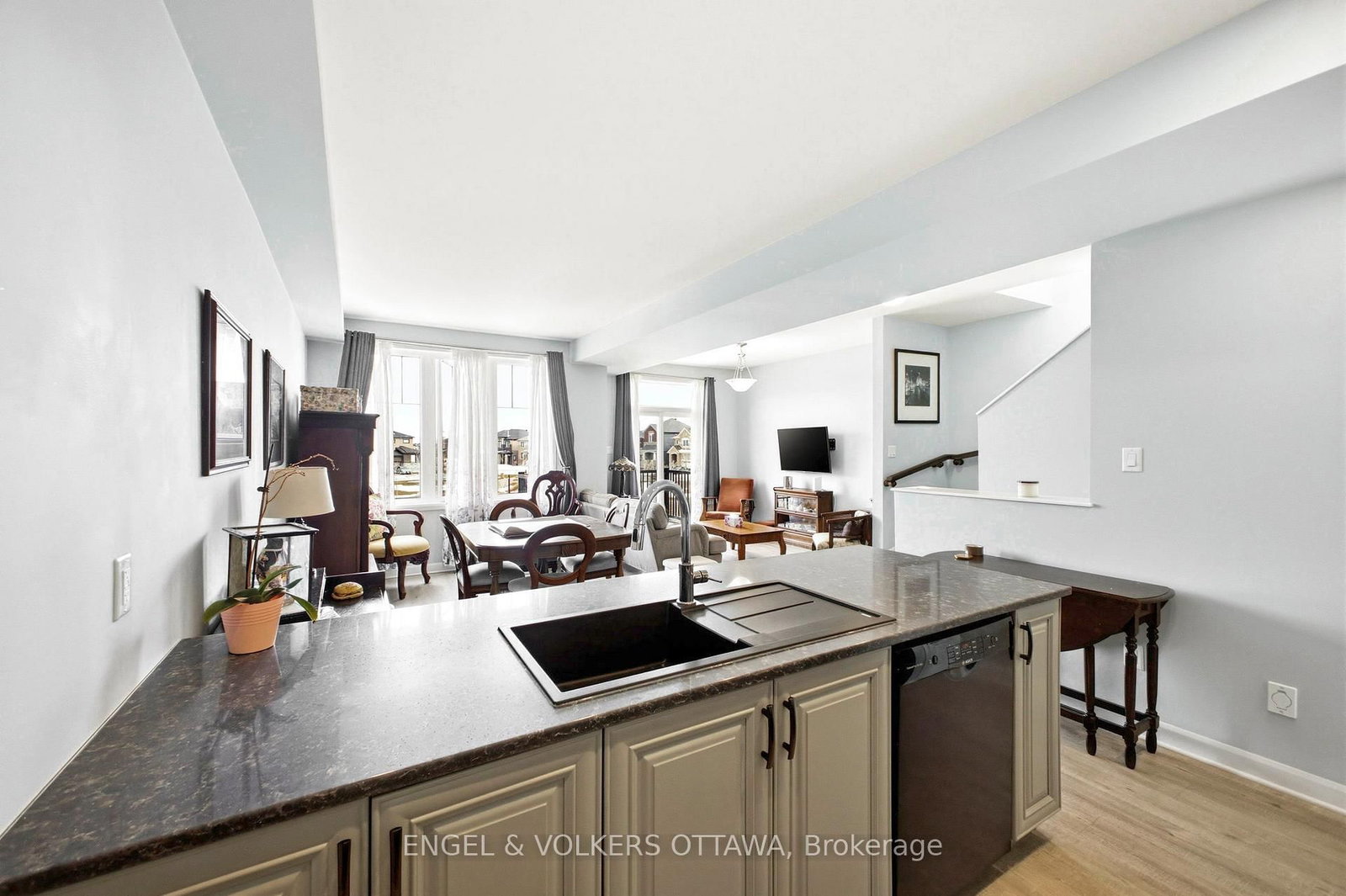 219 Liebe Terrace - Photo 10