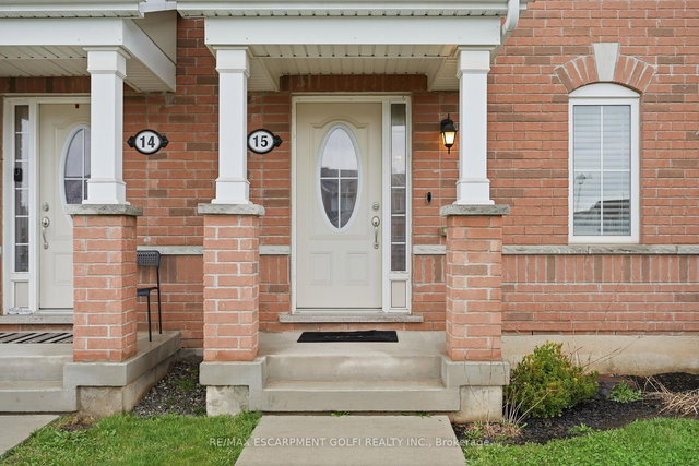 15 - 230 Avonsyde Boulevard