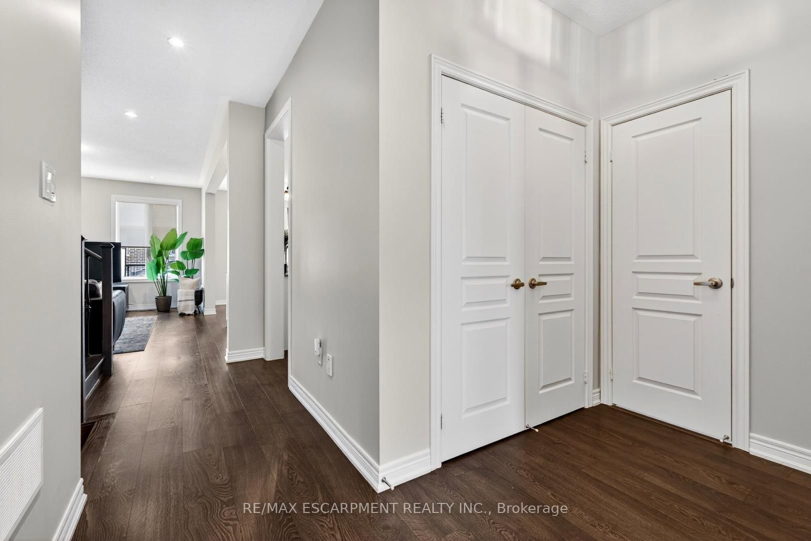 225 Skinner Road S - Photo 18