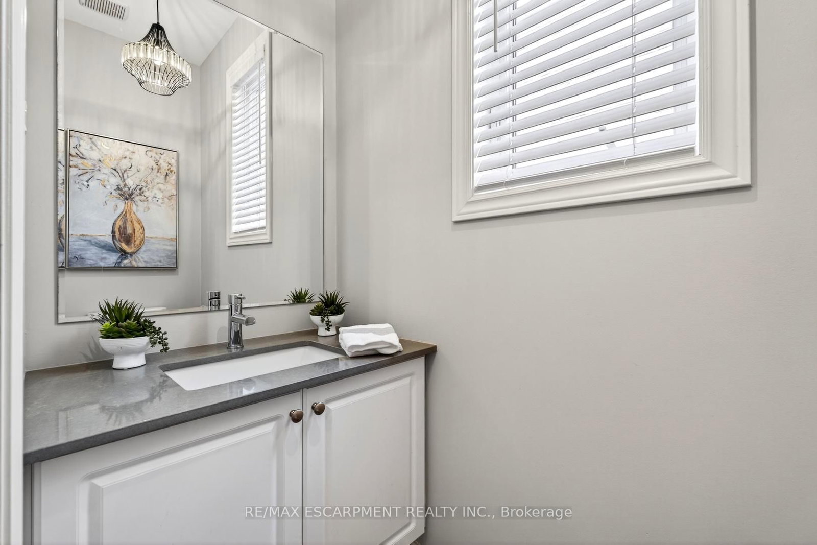 225 Skinner Road S - Photo 19