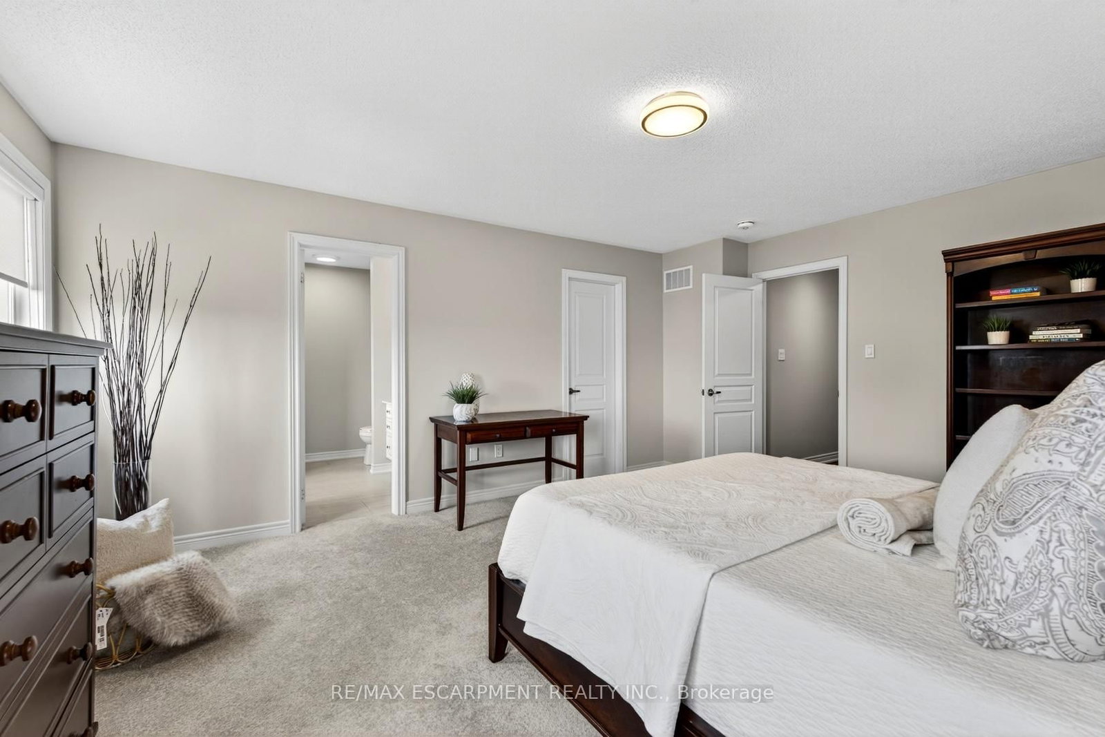 225 Skinner Road S - Photo 24