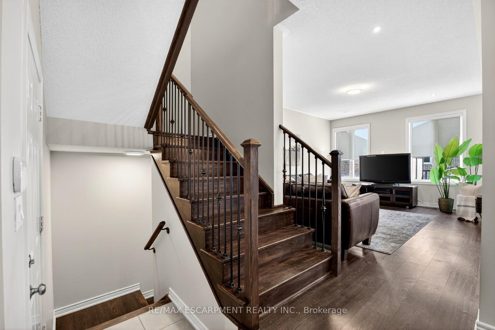 225 Skinner Road S - Photo 35