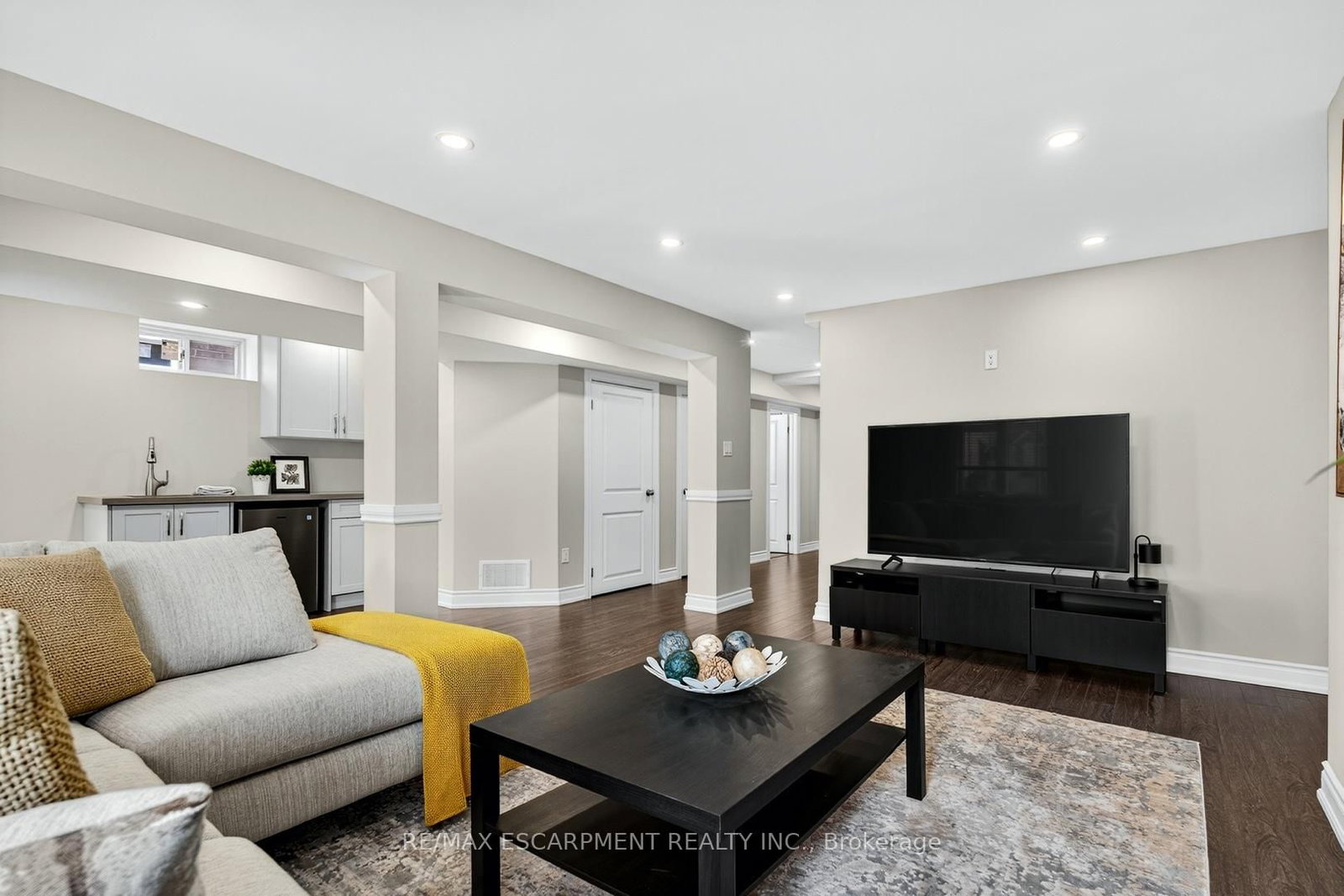 225 Skinner Road S - Photo 38