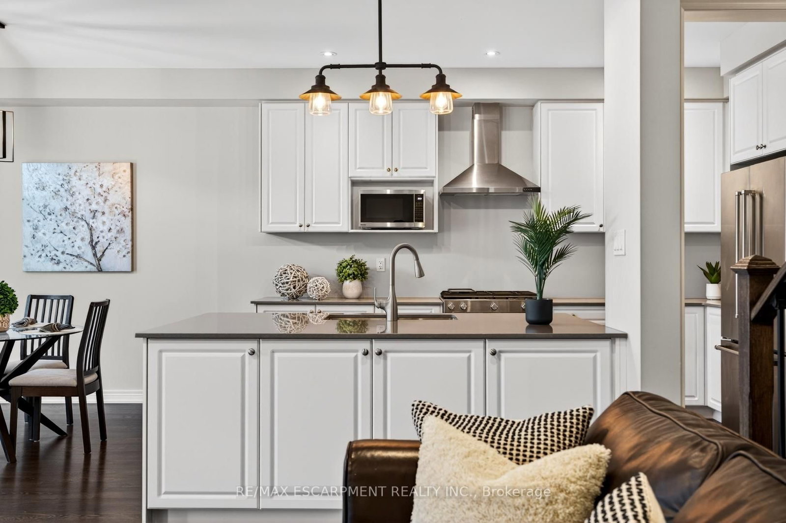 225 Skinner Road S - Photo 6