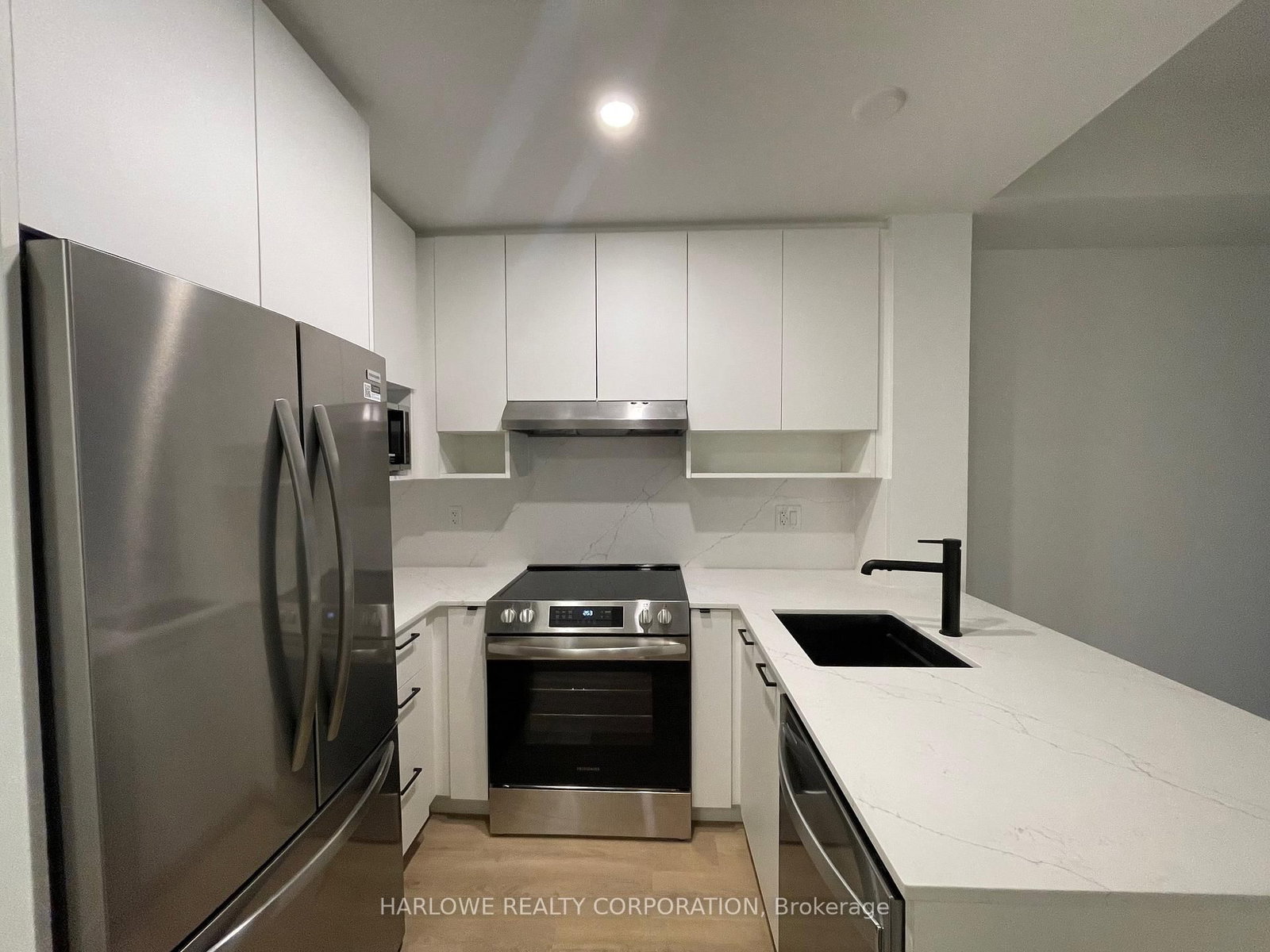 206 King Street W, Unit 705 - Photo 5