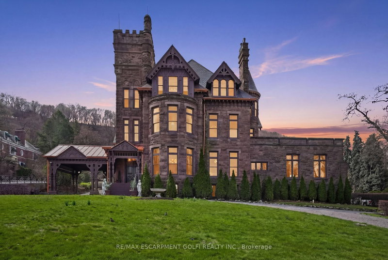 26 Ravenscliffe Ave, Hamilton, Ontario