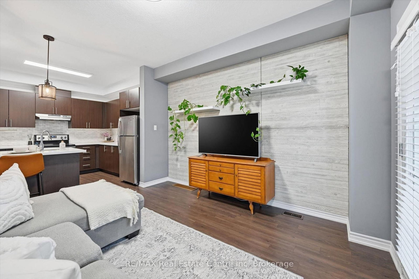 54 Nisbet Boulevard, Unit 24 - Photo 6