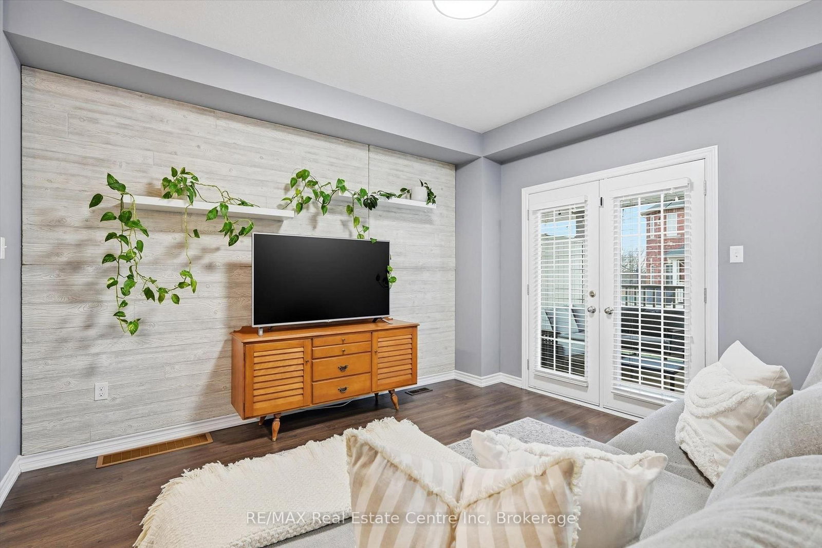 54 Nisbet Boulevard, Unit 24 - Photo 7