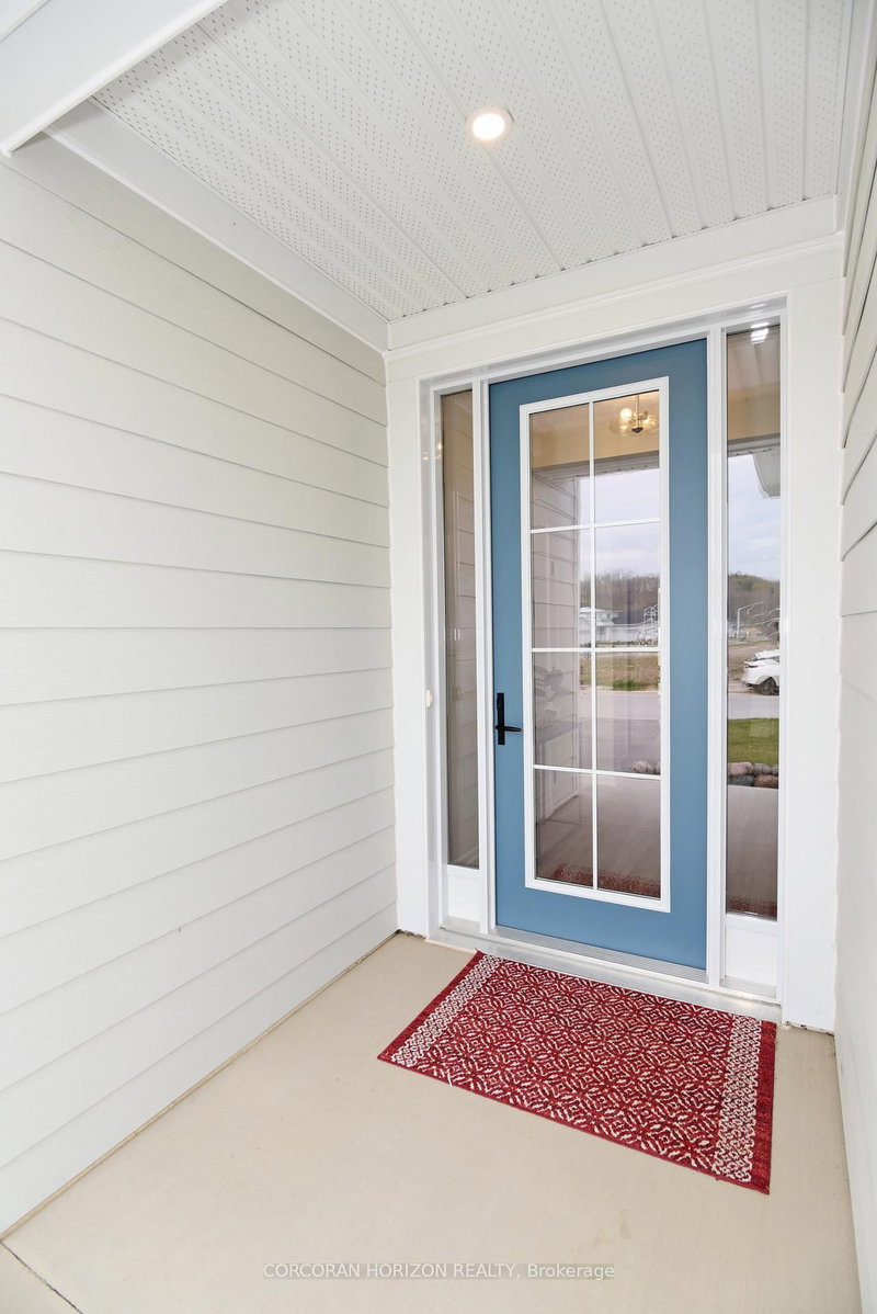 403 Breakwater Blvd, Central Elgin, N5L 0B5 | Image 2