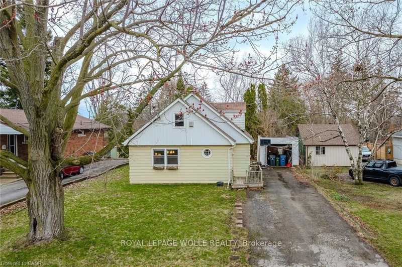 37 Edgehill Dr, Guelph, N1H 5E3 | Image 2