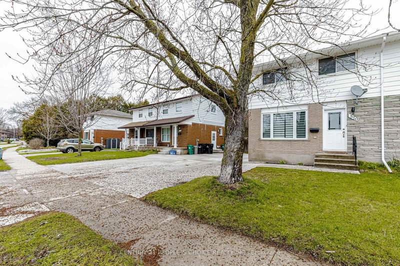 570B Glen Forrest Blvd, Waterloo, N2L 4J5 | Image 2