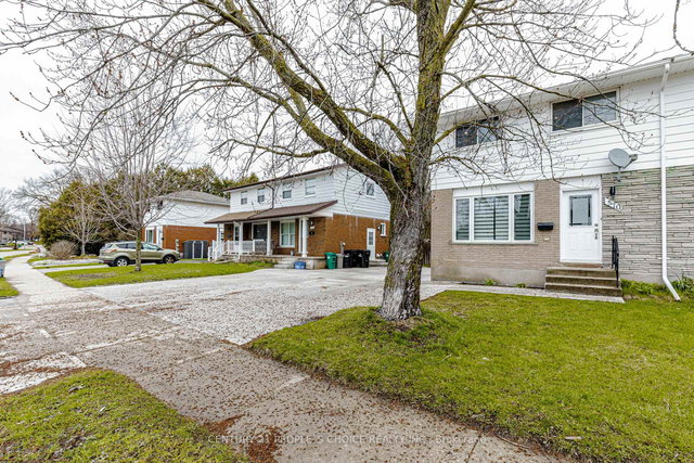 570B Glen Forrest Boulevard