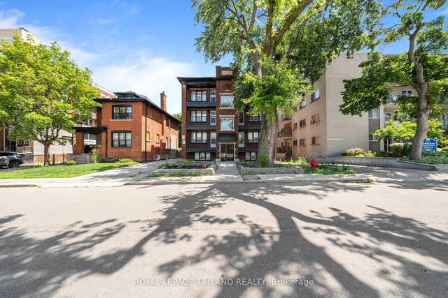 4 - 15 Balmoral Avenue S