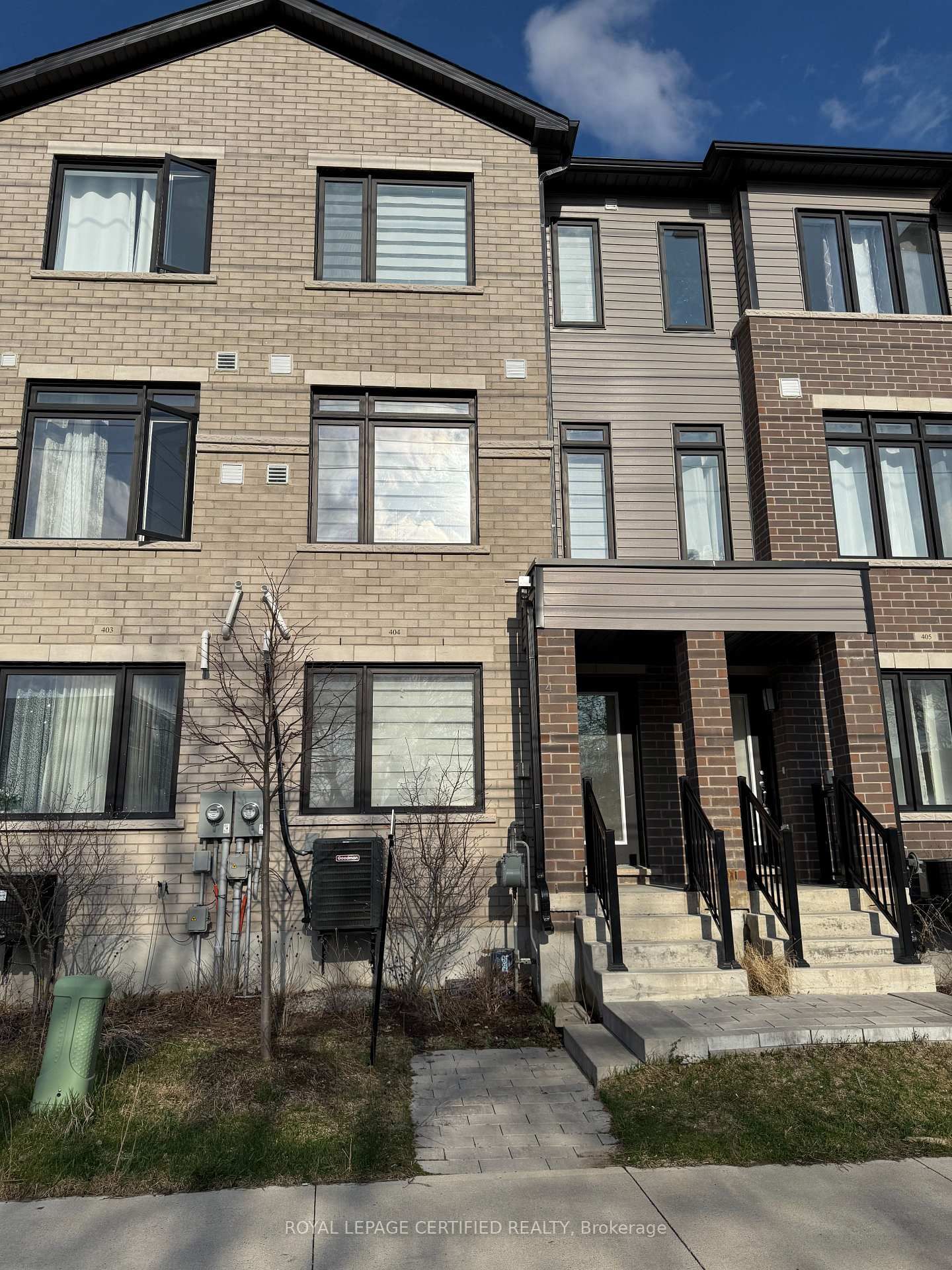 585 Colborne Street E, Unit 404
